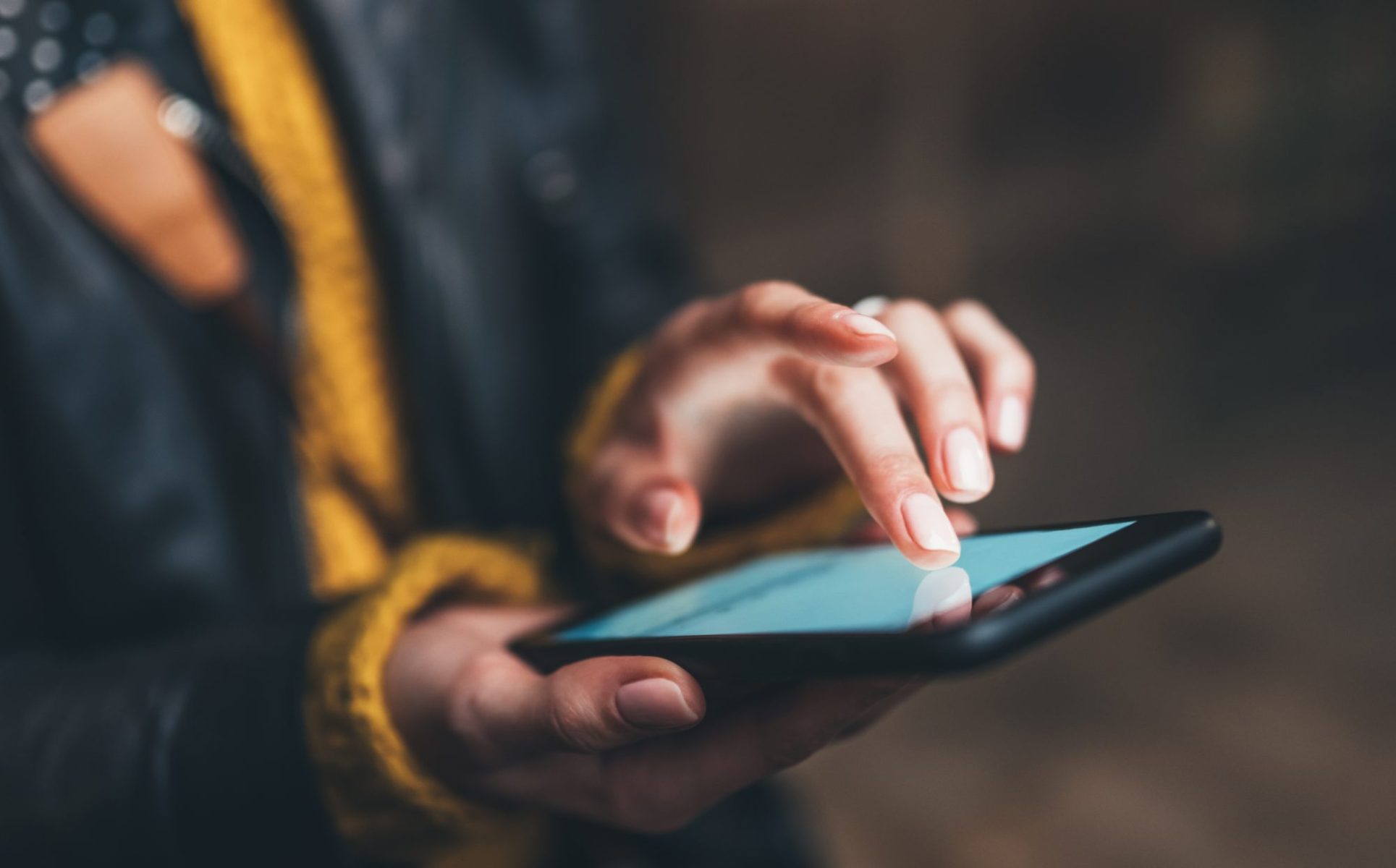 Can I Use Text Messages as Evidence in a Divorce in Massachusetts?